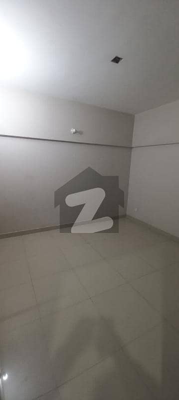Prime Location Apartment Sized 1350 SQFT Available In Main Sharah E Pakistan - Block 06