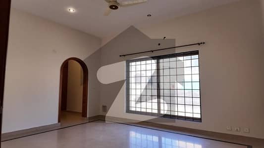 26 Marla Corner House Available For Rent On Prime Location Of Bahria Town Rawalpindi Phase 3
