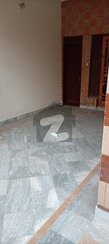 جوہر ٹاؤن فیز 2 - بلاک جے جوہر ٹاؤن فیز 2,جوہر ٹاؤن,لاہور میں 4 کمروں کا 5 مرلہ مکان 1.15 لاکھ میں کرایہ پر دستیاب ہے۔