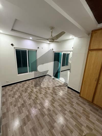 2 bedrooms Unfurnish Apartment for Rent