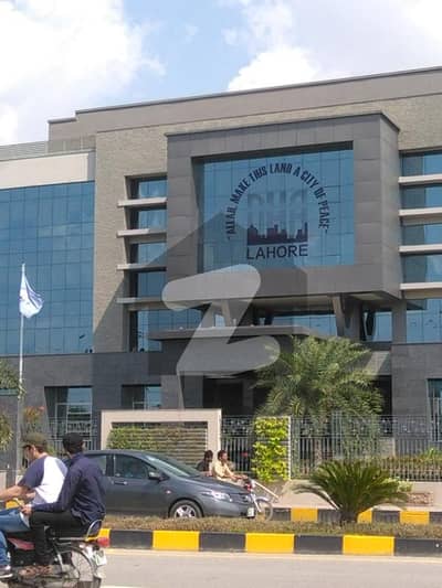 ڈی ایچ اے فیز 6 - بلاک کے فیز 6,ڈیفنس (ڈی ایچ اے),لاہور میں 1 کنال رہائشی پلاٹ 8.0 کروڑ میں برائے فروخت۔