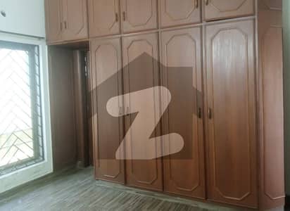 DHA PHASE 4 UPPER PORTION 10 MARLA