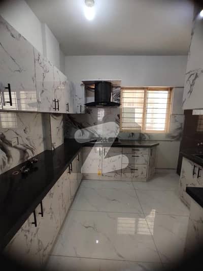 سوِل لائنز کراچی میں 4 کمروں کا 11 مرلہ فلیٹ 2.25 لاکھ میں کرایہ پر دستیاب ہے۔