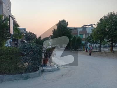 D-12 PLOT 425 SERIES MARGALLA FACING 50X90 FOR SALE