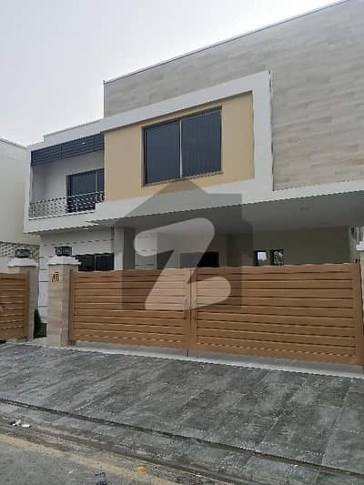 Luxurious 5 Bed Spacious House Available For Urgent Rent In Askari 10 Sec-S!