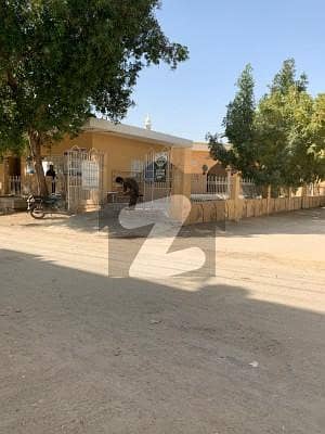 Most Prime Location 120 Yards W/O Park Face Next to Corner Plot