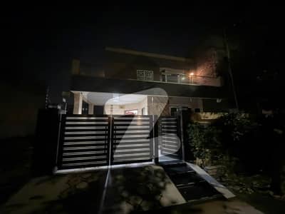 ڈی ایچ اے فیز 8 ڈیفنس (ڈی ایچ اے),لاہور میں 3 کمروں کا 1 کنال مکان 2.25 لاکھ میں کرایہ پر دستیاب ہے۔