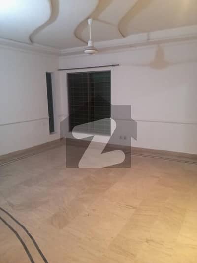 ایم ایم عالم روڈ گلبرگ,لاہور میں 3 کمروں کا 1 کنال دفتر 3.0 لاکھ میں کرایہ پر دستیاب ہے۔ ایم ایم عالم روڈ گلبرگ,لاہور میں 3 کمروں کا 1 کنال دفتر 3.0 لاکھ میں کرایہ پر دستیاب ہے۔