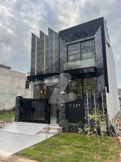 بینکرس ایوینیو کوآپریٹو ہاؤسنگ سوسائٹی لاہور میں 3 کمروں کا 5 مرلہ مکان 2.1 کروڑ میں برائے فروخت۔ بینکرس ایوینیو کوآپریٹو ہاؤسنگ سوسائٹی لاہور میں 3 کمروں کا 5 مرلہ مکان 2.1 کروڑ میں برائے فروخت۔