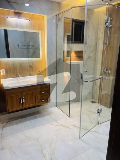 عسکری 10 عسکری,لاہور میں 5 کمروں کا 15 مرلہ مکان 3.1 لاکھ میں کرایہ پر دستیاب ہے۔ عسکری 10 عسکری,لاہور میں 5 کمروں کا 15 مرلہ مکان 3.1 لاکھ میں کرایہ پر دستیاب ہے۔