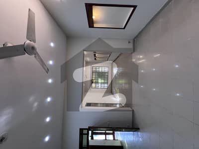 I-8/2 Upper Tile Flooring