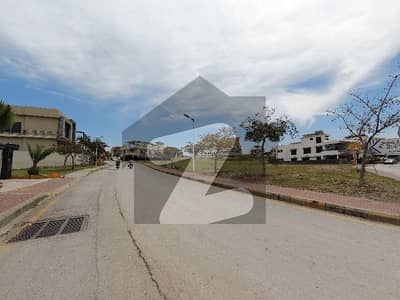 Find Your Ideal On Excellent Location Residential Plot In Rawalpindi Under Rs. 18500000