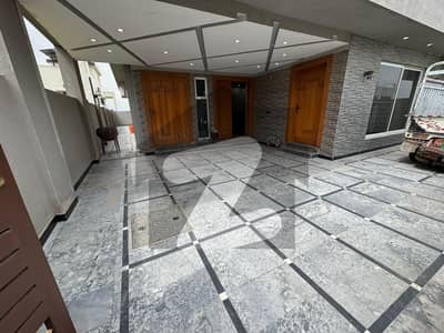 بحریہ ٹاؤن فیز 8 ۔ بلاک جی بحریہ ٹاؤن فیز 8,بحریہ ٹاؤن راولپنڈی,راولپنڈی میں 6 کمروں کا 10 مرلہ مکان 4.0 لاکھ میں کرایہ پر دستیاب ہے۔