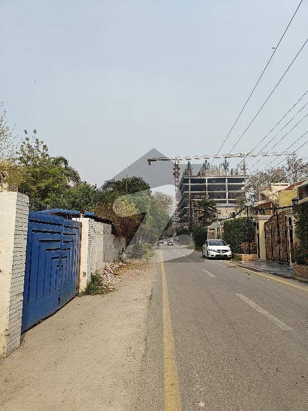 گلبرگ لاہور میں 1 کنال مکان 15.0 کروڑ میں برائے فروخت۔ گلبرگ لاہور میں 1 کنال مکان 15.0 کروڑ میں برائے فروخت۔