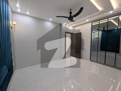 10 MARLA BEAUTIFUL UPPER PORTION ON RENT IN PARAGON CITY