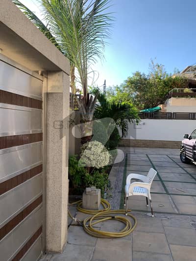 ڈی ایچ اے فیز 6 ڈی ایچ اے ڈیفینس,کراچی میں 8 کمروں کا 2 کنال مکان 32.0 کروڑ میں برائے فروخت۔