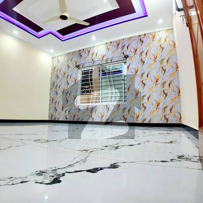 ائیرپورٹ ہاؤسنگ سوسائٹی - سیکٹر 3 ائیرپورٹ ہاؤسنگ سوسائٹی,راولپنڈی میں 7 کمروں کا 12 مرلہ مکان 5.75 کروڑ میں برائے فروخت۔ ائیرپورٹ ہاؤسنگ سوسائٹی - سیکٹر 3 ائیرپورٹ ہاؤسنگ سوسائٹی,راولپنڈی میں 7 کمروں کا 12 مرلہ مکان 5.75 کروڑ میں برائے فروخت۔