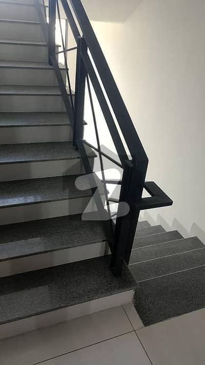 like new Office For Rent