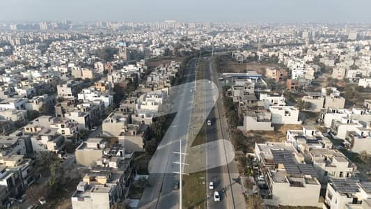 ڈی ایچ اے 9 ٹاؤن - بلاک ای ڈی ایچ اے 9 ٹاؤن,ڈی ایچ اے ڈیفینس,لاہور میں 5 مرلہ رہائشی پلاٹ 80.0 لاکھ میں برائے فروخت۔