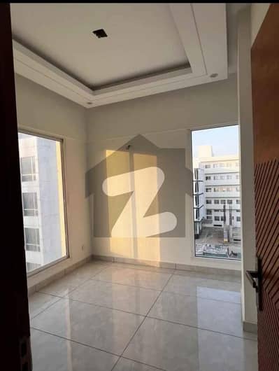 ڈی ایچ اے فیز 8 ڈی ایچ اے ڈیفینس,کراچی میں 3 کمروں کا 5 مرلہ فلیٹ 3.5 کروڑ میں برائے فروخت۔