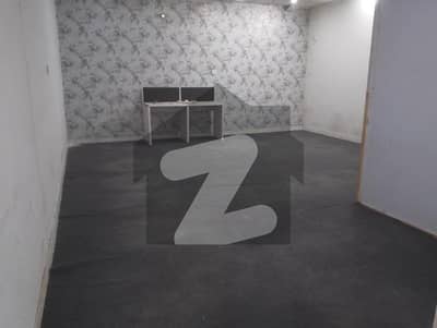 سکیم موڑ ملتان روڈ,لاہور میں 5 مرلہ دفتر 42.0 ہزار میں کرایہ پر دستیاب ہے۔