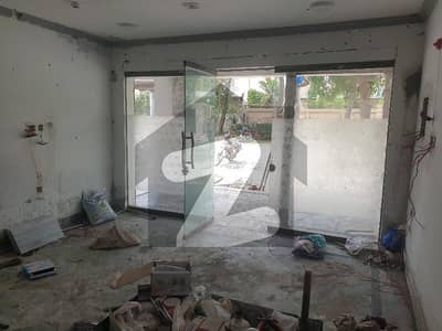 ڈی ایچ اے فیز 4 - بلاک ڈبل سی فیز 4,ڈیفنس (ڈی ایچ اے),لاہور میں 2 مرلہ دکان 1.0 لاکھ میں کرایہ پر دستیاب ہے۔