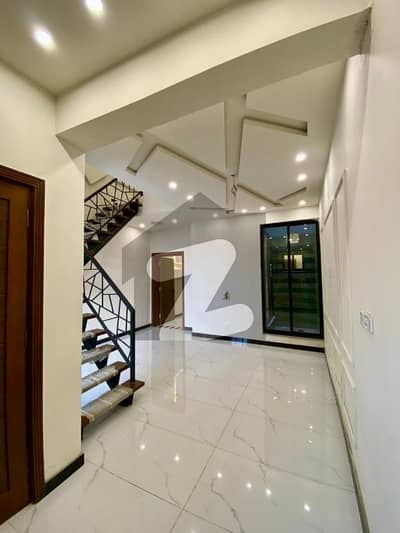 2.7 marla brand new house Eden Executive, price is almost final please don't negotiate maybe slightly negotiable on tokan but it's not confirmed