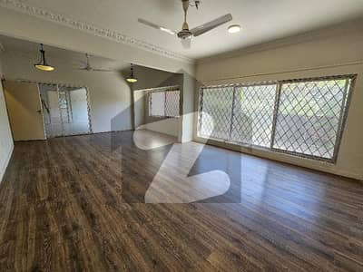 Seaview Apartment Ground Floor Available For Rent