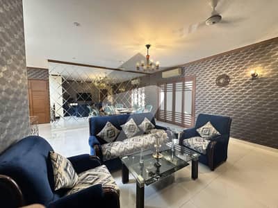 ڈی ایچ اے فیز 6 ڈی ایچ اے ڈیفینس,کراچی میں 3 کمروں کا 1 کنال بالائی پورشن 3.5 لاکھ میں کرایہ پر دستیاب ہے۔