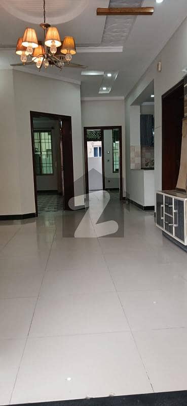 سوان گارڈن ۔ بلاک ایچ سوان گارڈن,اسلام آباد میں 6 کمروں کا 10 مرلہ مکان 3.5 کروڑ میں برائے فروخت۔