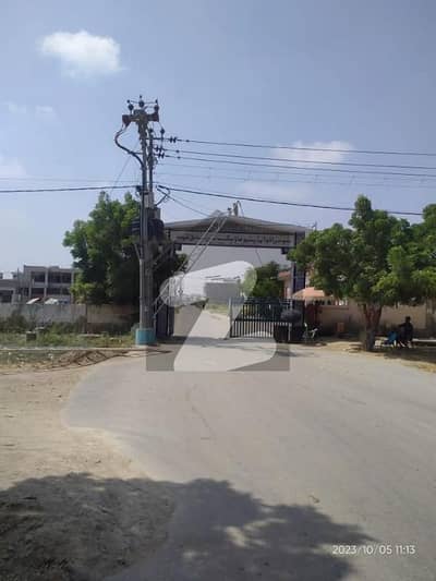 سومرا سوسائٹی سکیم 33,کراچی میں 1 کنال رہائشی پلاٹ 4.5 کروڑ میں برائے فروخت۔