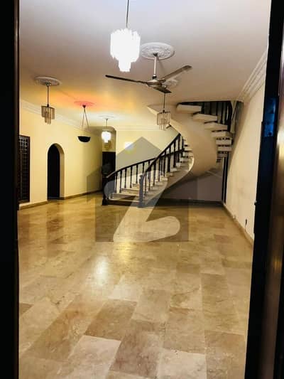 500 Yards Bungalow For Rent