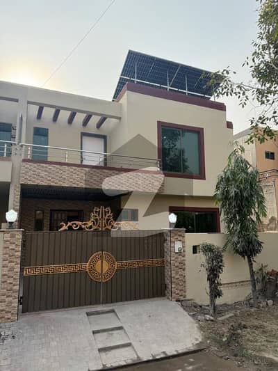 Moderen Design Brand New 7 Marla House For Sale in Green City