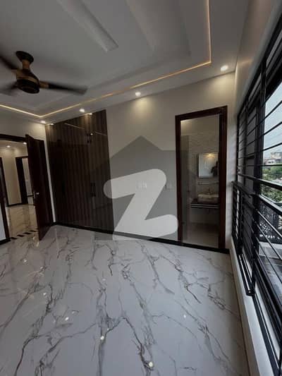 1 kanal full house available for Sale