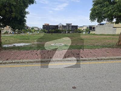 E Block 10 Marla Ready To Possession Plot Available For sale.