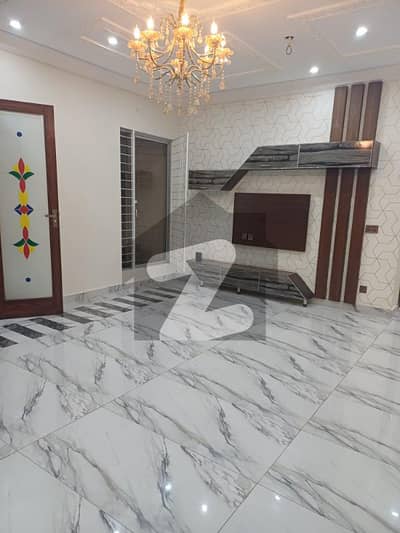 5 Marla Brand New Luxury Spanish Upper Portion Available For Rent Near Ucp University Or University Of Lahore Or Shaukat Khanum Hospital Or Abdul Sattar Eidi Road M2