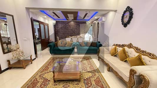 ڈی ایچ اے فیز 2 - سیکٹر سی ڈی ایچ اے ڈیفینس فیز 2,ڈی ایچ اے ڈیفینس,اسلام آباد میں 4 کمروں کا 1 کنال مکان 8.0 کروڑ میں برائے فروخت۔