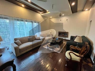 ڈی ایچ اے فیز 5 ڈیفنس (ڈی ایچ اے),لاہور میں 5 کمروں کا 1 کنال مکان 8.5 کروڑ میں برائے فروخت۔