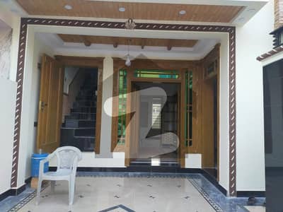 جی ۔ 13 اسلام آباد میں 4 کمروں کا 4 مرلہ مکان 3.6 کروڑ میں برائے فروخت۔