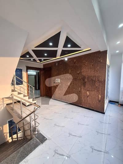 آئی ۔ 14/4 آئی ۔ 14,اسلام آباد میں 4 کمروں کا 5 مرلہ مکان 3.15 کروڑ میں برائے فروخت۔