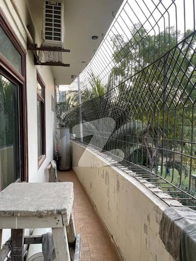 نارتھ ناظم آباد ۔ بلاک ڈی نارتھ ناظم آباد,کراچی میں 3 کمروں کا 10 مرلہ بالائی پورشن 1.1 لاکھ میں کرایہ پر دستیاب ہے۔