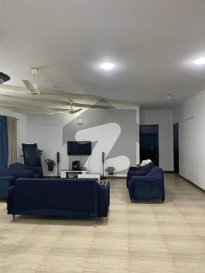 PORTION AVAILABLE FOR RENT IN BLOCK D