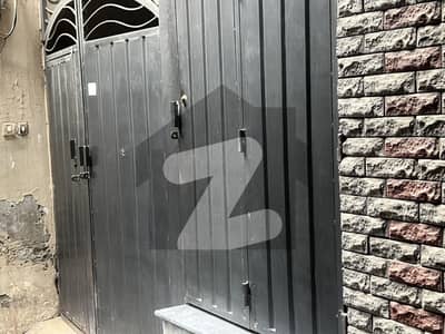 4Marla house . well maintained.