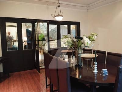 ڈی ایچ اے فیز 4 ڈیفنس (ڈی ایچ اے),لاہور میں 5 کمروں کا 1 کنال مکان 6.28 کروڑ میں برائے فروخت۔