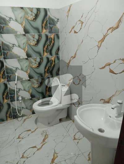 4 BED DRAWING GROUND FLOOR PORTION FOR RENT