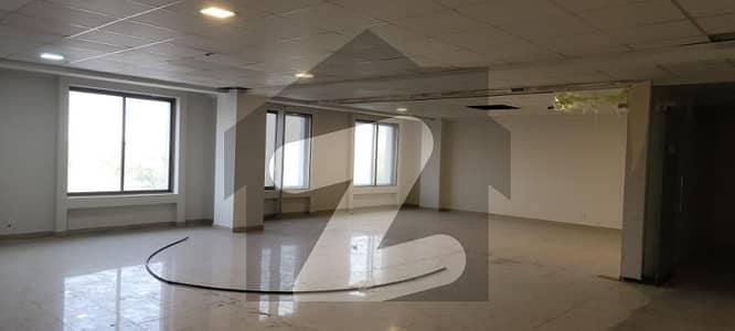 جی ۔ 11 مرکز جی ۔ 11,اسلام آباد میں 7 مرلہ Studio دفتر 3.0 لاکھ میں کرایہ پر دستیاب ہے۔