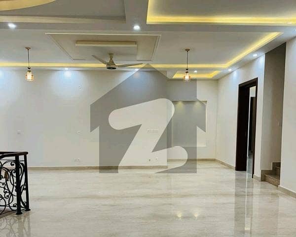 House For sale In F-11/4 House For sale In F-11/4