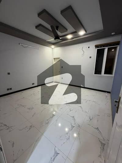 گلشنِ اقبال - بلاک 19 گلشنِ اقبال,گلشنِ اقبال ٹاؤن,کراچی میں 4 کمروں کا 6 مرلہ مکان 1.5 لاکھ میں کرایہ پر دستیاب ہے۔