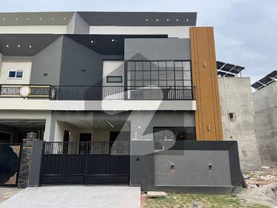 بخ ولاز فیز 2 - مانک بلاک بوچ ایگزیکٹو ولاز - فیز 2,بش ایگزیکٹو ولاز,ملتان میں 4 کمروں کا 5 مرلہ مکان 2.1 کروڑ میں برائے فروخت۔