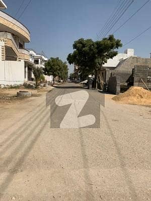 زینت آباد سکیم 33,کراچی میں 4 کمروں کا 5 مرلہ مکان 2.83 کروڑ میں برائے فروخت۔